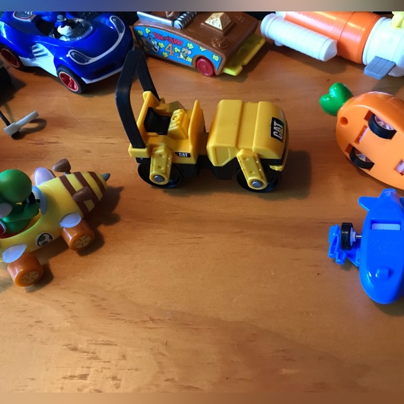 Mixed Lot Peanuts Snoopy Tom & Jerry Super Mario Yoshi Cat Steamroller Toy Cars - Picture 5 of 15